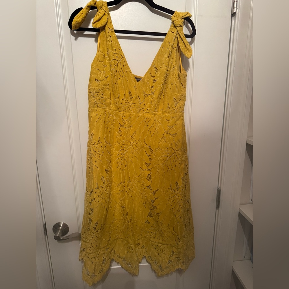 Small pea in the pod maternity dress